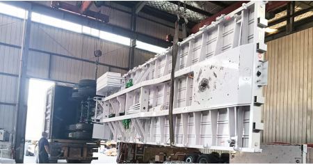 Tri Axle Side Wall Trailer will be Sent to Djibouti