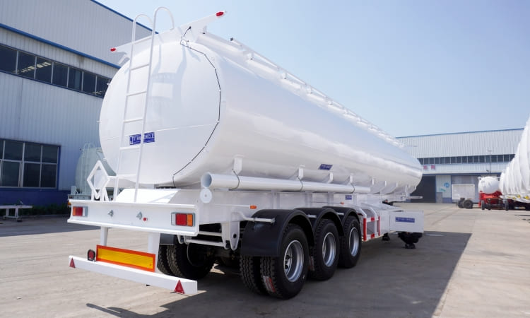 45000L Fuel Tanker Semi Trailer for Sale in Djibouti