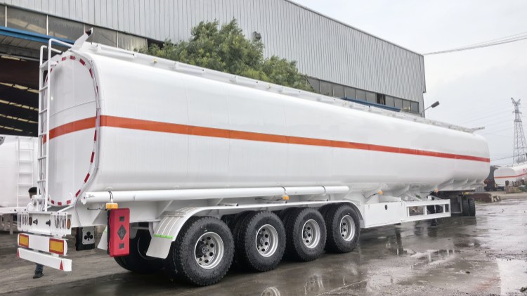 Capacity Of Fuel Tanker Truck For Sale In Port of DJIBOUTI