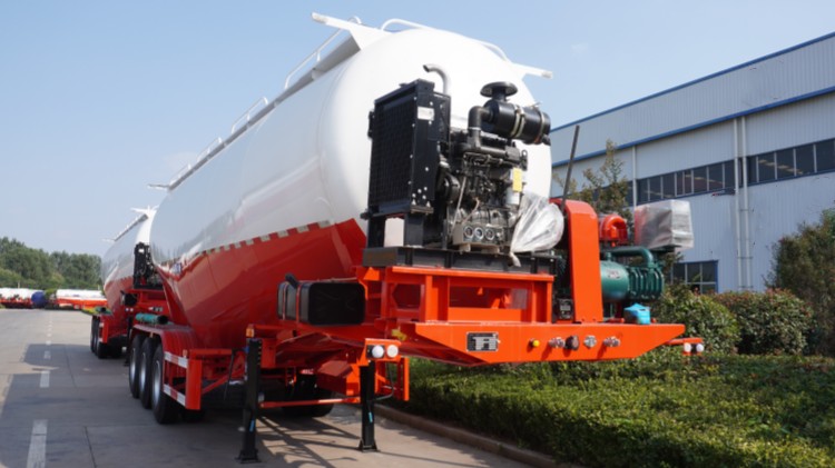 3 Axle 42 CBM Bulk Cement Tanker Trailer In DJIBOUTI Port