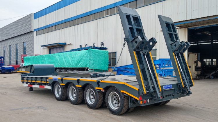 4 Axle 120 Tons Trailer Low Bed Lorry In Djibouti