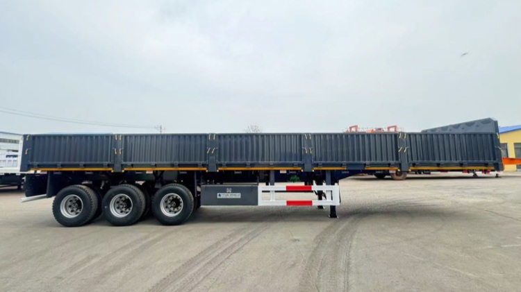 Tri Axle 60 Ton Grain Trailers For Sale In DJIBOUTI Port