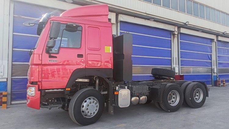 Sinotruk Howo 380 6x4 Tractor Truck for Sale in Djibouti